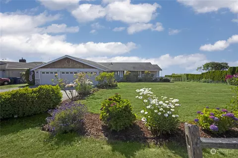 703 Driftwood Ln, Edmonds, WA 98020