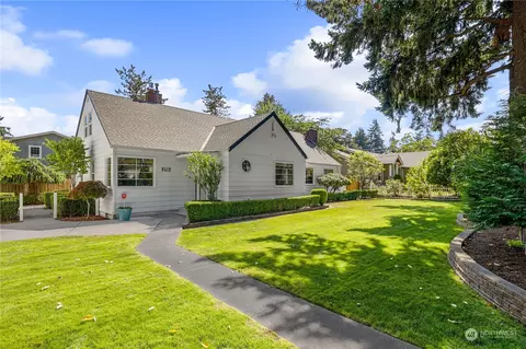 8412 Veterans Dr SW, Lakewood, WA 98498