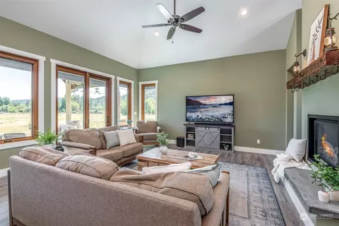 14802 176th St E, Orting, WA 98360 photo 8