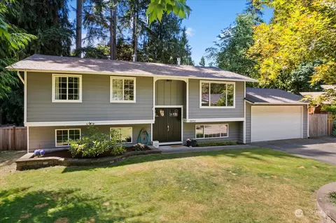 18232 NE 176th St, Woodinville, WA 98072