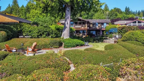 91 Montgomery Ln, Port Ludlow, WA 98365
