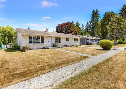 710 N 21st St, Mount Vernon, WA 98273