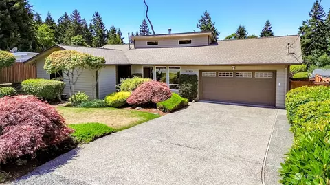 15919 20th Ave SW, Burien, WA 98166