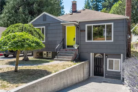 1515 Rocky Point Rd NW, Bremerton, WA 98312
