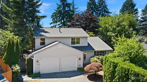 5215 154th Ave NE, Redmond, WA 98052
