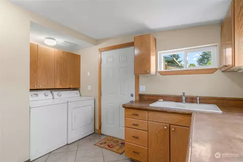 124 E Gibson Ave, Chelan, WA 98816 photo 16