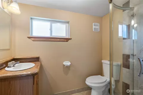 124 E Gibson Ave, Chelan, WA 98816 photo 14