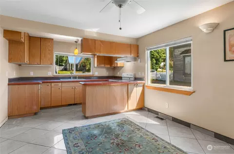 124 E Gibson Ave, Chelan, WA 98816 photo 5