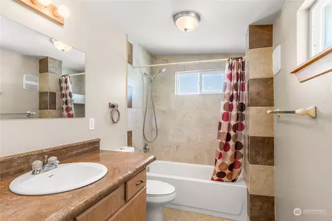 124 E Gibson Ave, Chelan, WA 98816 photo 11