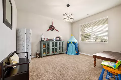 637 Deusen Ln N, Enumclaw, WA 98022 photo 5