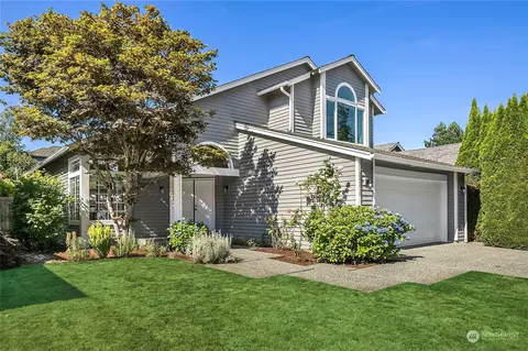 24216 SE 40th Pl, Issaquah, WA 98029