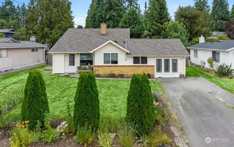 2027 208th Pl SW, Lynnwood, WA 98036