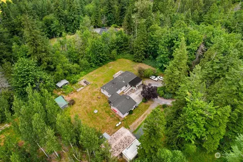 1924 Coyote Ln, Bellingham, WA 98226