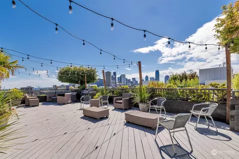 1125 E Olive St #411, Seattle, WA 98122