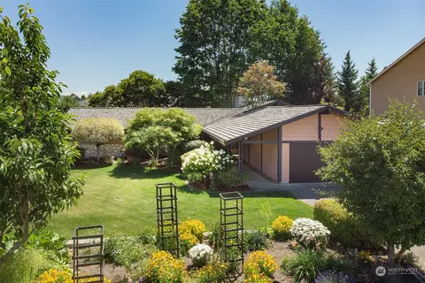 17025 SE 183rd Pl, Renton, WA 98058