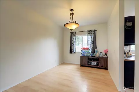 504 Belfair Ct SW, Orting, WA 98360 photo 5