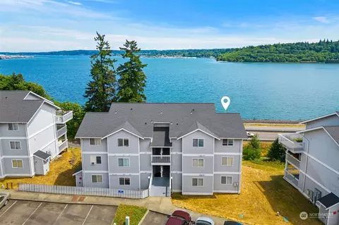 2255 Highview Ln W #D302, Bremerton, WA 98312