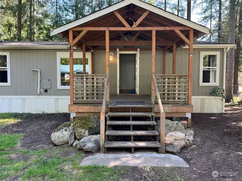 6322 Pony Pl, Maple Falls, WA 98266