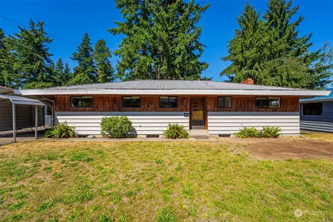 3207 Halverson Ave, Bremerton, WA 98310