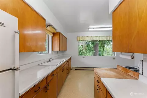 3207 Halverson Ave, Bremerton, WA 98310 photo 11