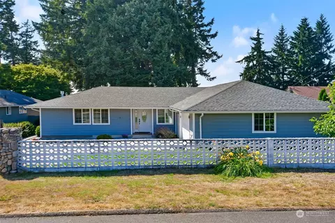16719 31st Ave SW, Burien, WA 98166