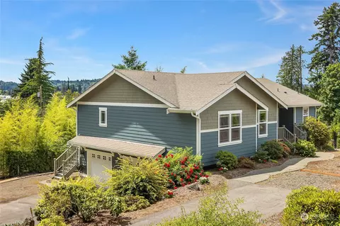 16543 Lemolo Shore Dr NE, Poulsbo, WA 98370