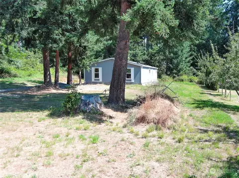 294 4th Ave, Port Hadlock, WA 98339