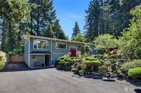 178 Quick Rd, Castle Rock, WA 98611