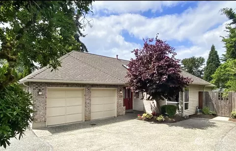 226 18th Ave, Kirkland, WA 98033