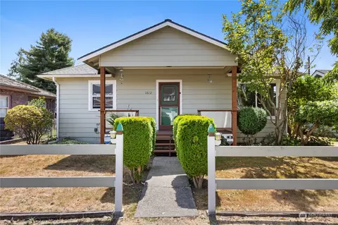 1612 6th St, Marysville, WA 98270