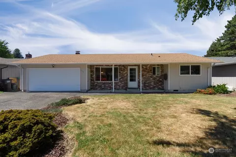 2253 48 Ave, Longview, WA 98632