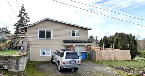 1615 12 Sw 110th St, Seattle, WA 98146