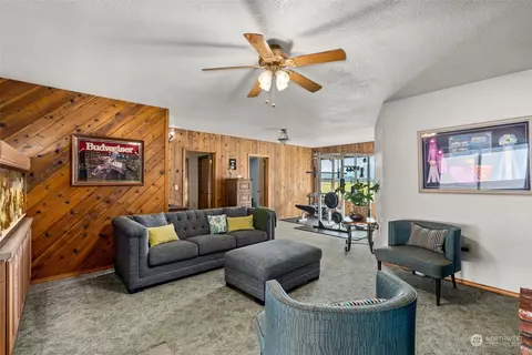 Living - 434 Cispus Rd, Randle, WA 98377 photo 3 of 4