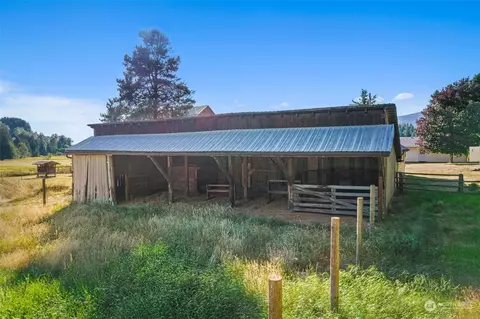 Exterior - 434 Cispus Rd, Randle, WA 98377 photo 7 of 9