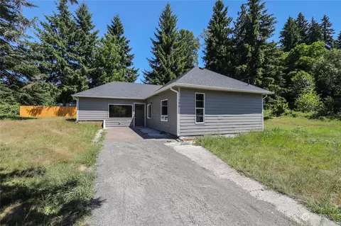 106 Red Row Rd, Kelso, WA 98626