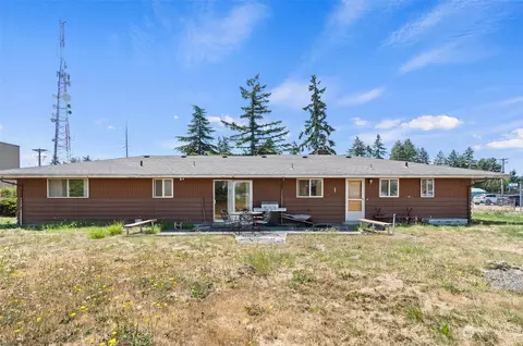 2321 112th St E, Tacoma, WA 98445