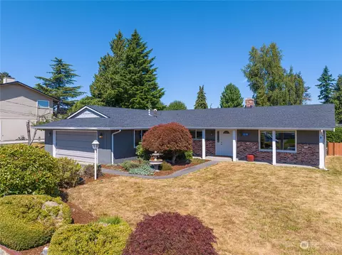 12178 Hilynn Dr, Burlington, WA 98233
