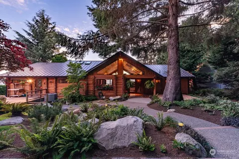1660 Seacrest Ln, Coupeville, WA 98239