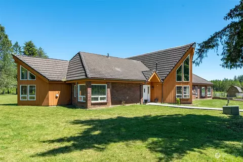 876 Logan Hill Rd, Chehalis, WA 98532