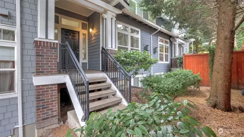 8702 124th Ave NE #8705, Kirkland, WA 98033