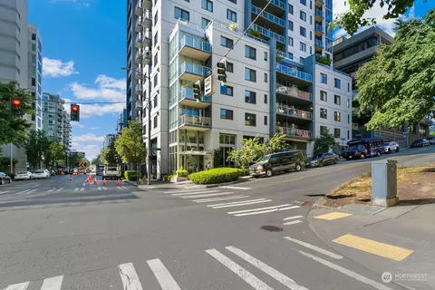 76 Cedar St #102, Seattle, WA 98121 photo 30