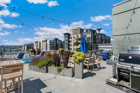 76 Cedar St #102, Seattle, WA 98121 photo 22