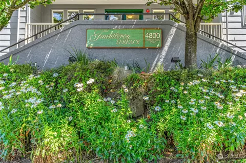 4800 Fauntleroy Way SW #301, Seattle, WA 98116