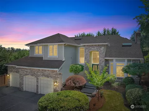 16507 NE 50th St, Redmond, WA 98052