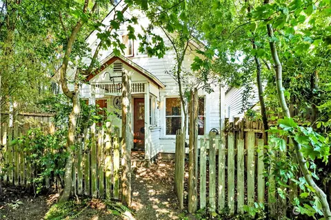 1025 21st St, Bellingham, WA 98225