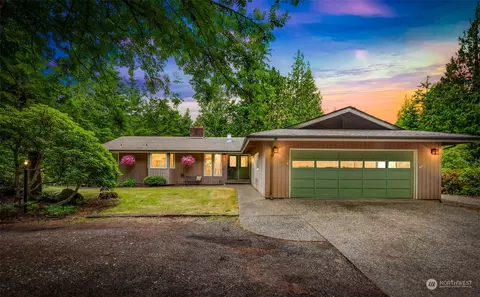 241 N Harvey Rd, Blaine, WA 98230