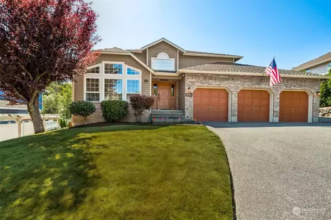 4609 SW 328th Pl, Federal Way, WA 98023