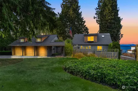 2405 Taylor Dr, Everett, WA 98203