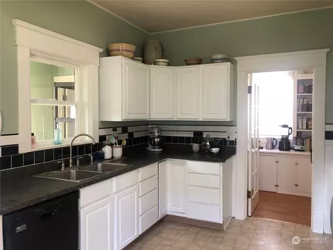 2608 Baker Ave, Everett, WA 98201 photo 13