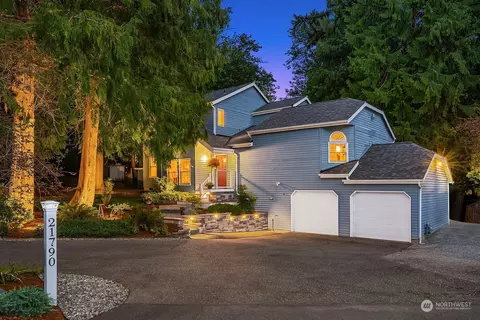 21790 NE 11th Pl, Sammamish, WA 98074
